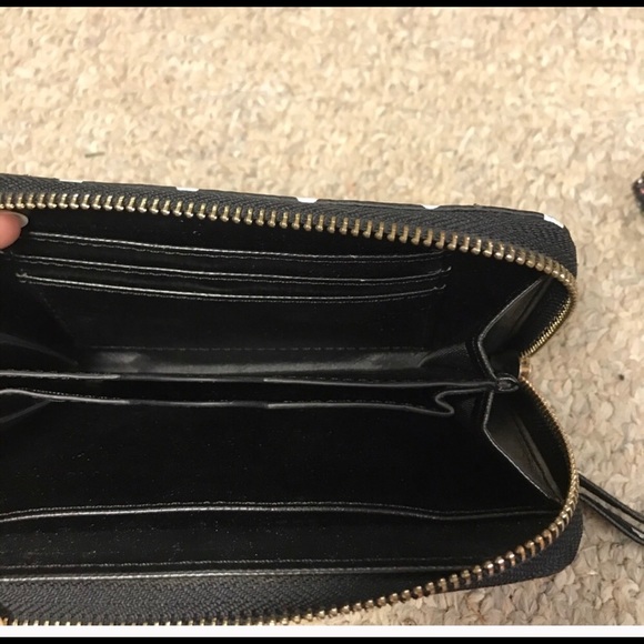 Small wallet - Picture 2 of 2